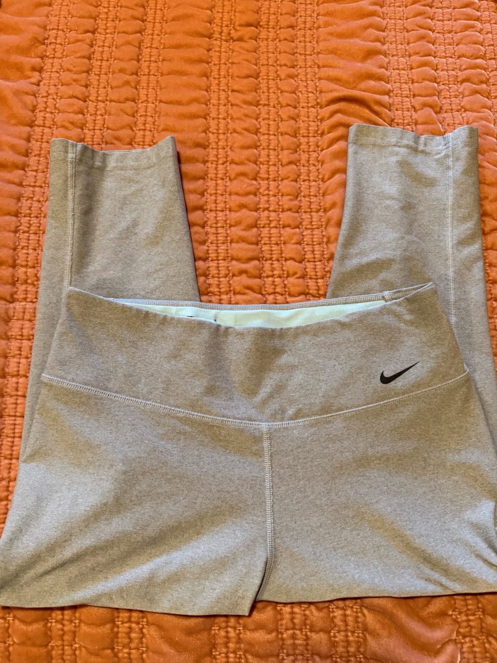 Nike Women’s Light Gray Capri Leggings with Black Swoosh